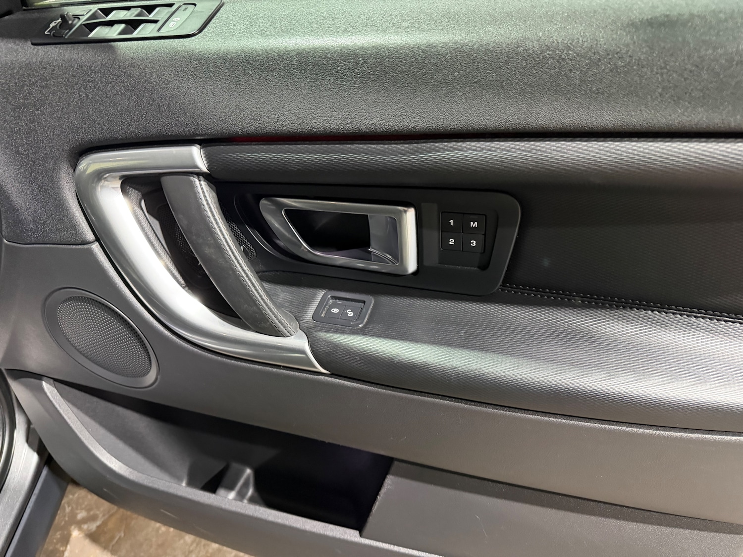 Used Land Rover Discovery Sport 2017 for sale - 77256557: Photo 27