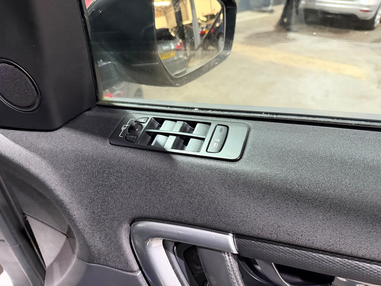 Used Land Rover Discovery Sport 2017 for sale - 77256557: Photo 28