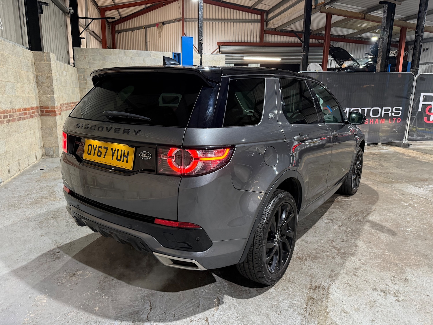 Used Land Rover Discovery Sport 2017 for sale - 77256557: Photo 3