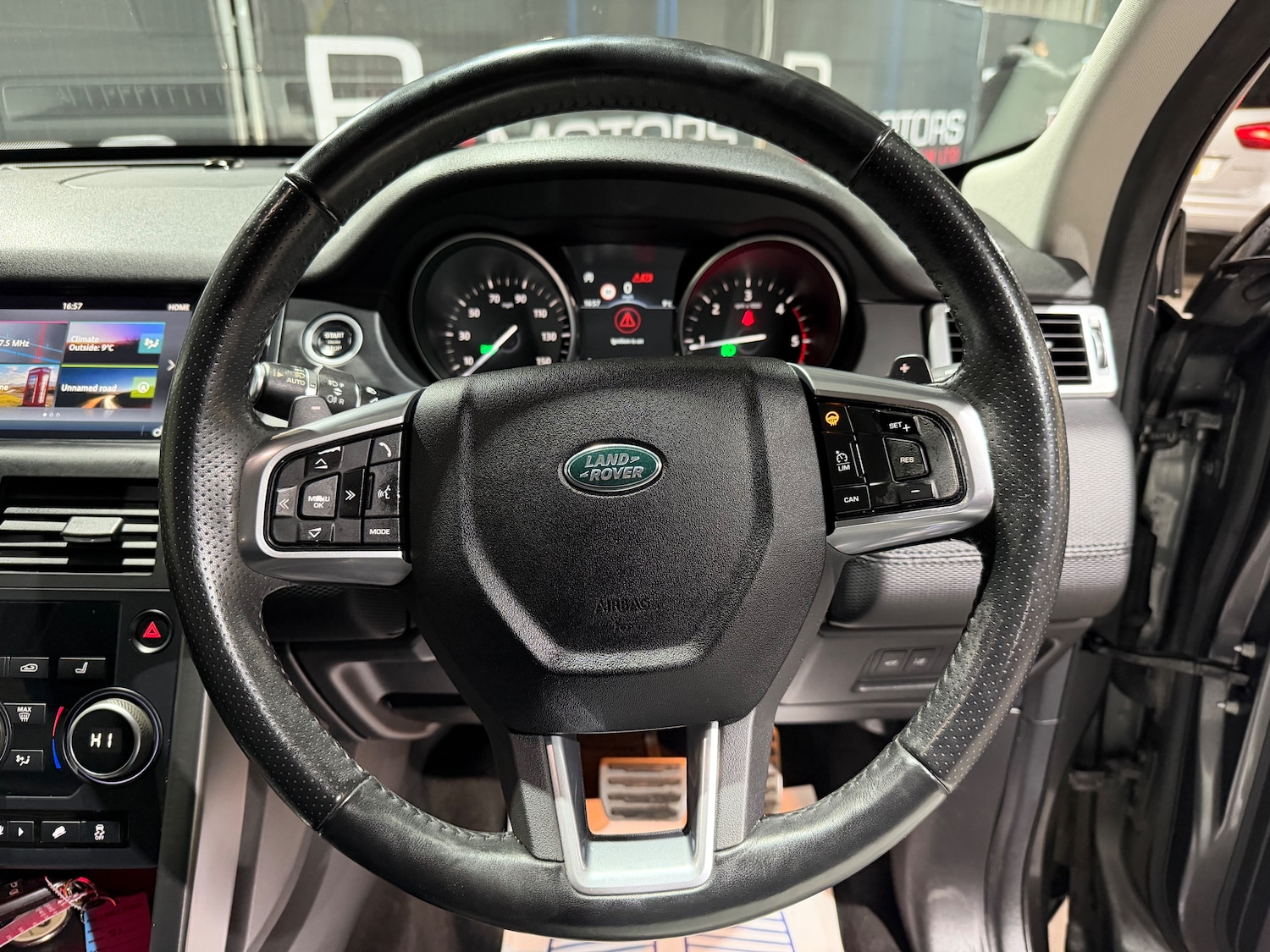 Used Land Rover Discovery Sport 2017 for sale - 77256557: Photo 35