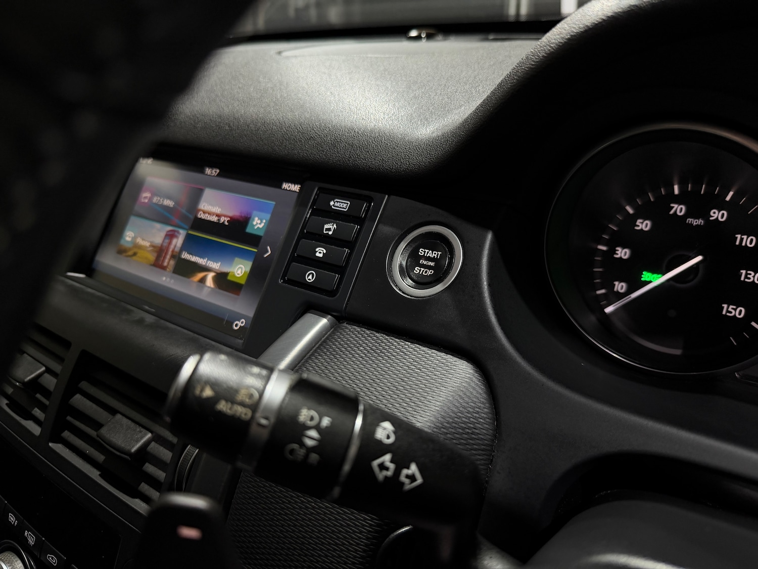 Used Land Rover Discovery Sport 2017 for sale - 77256557: Photo 39