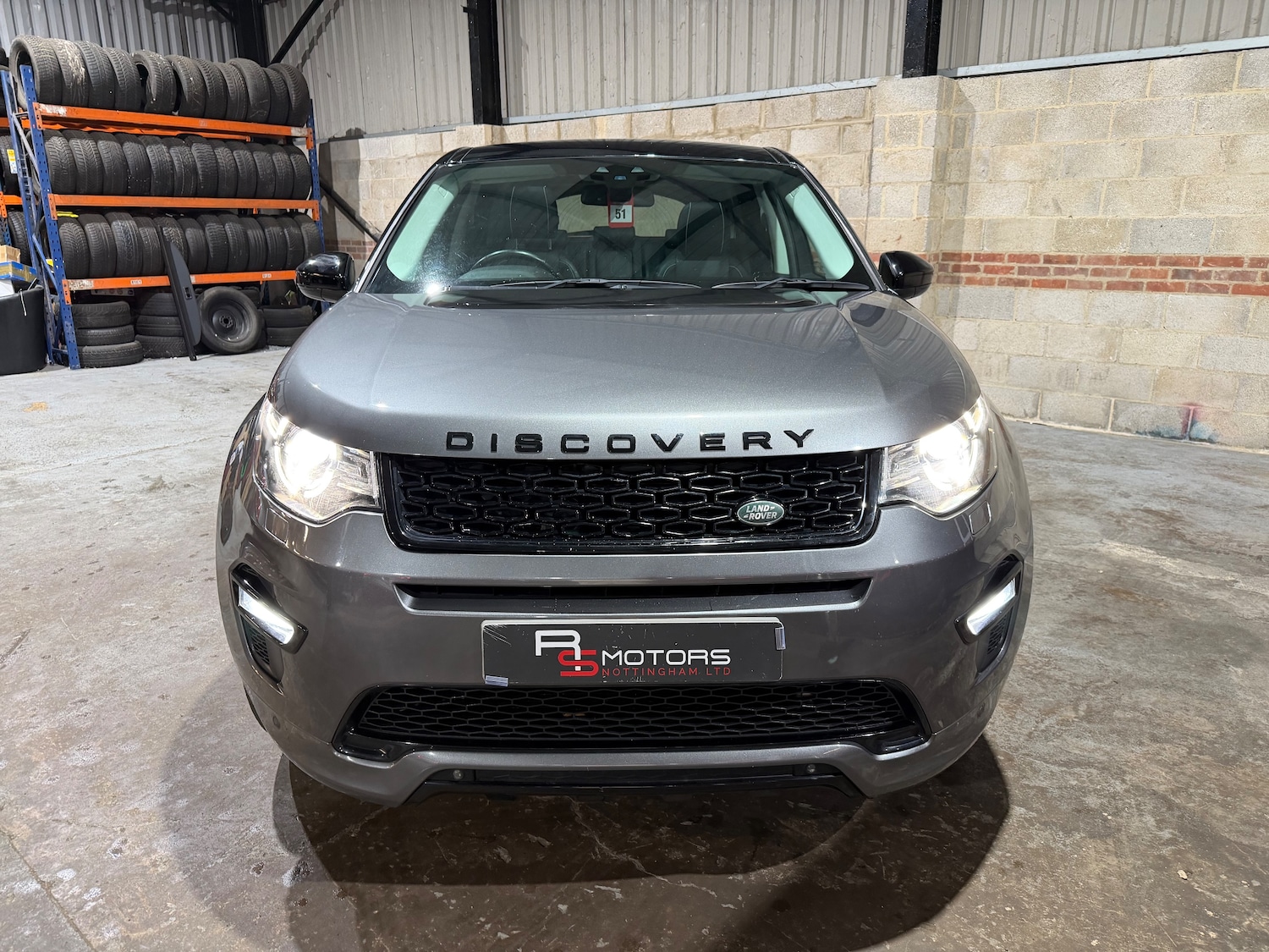 Used Land Rover Discovery Sport 2017 for sale - 77256557: Photo 6