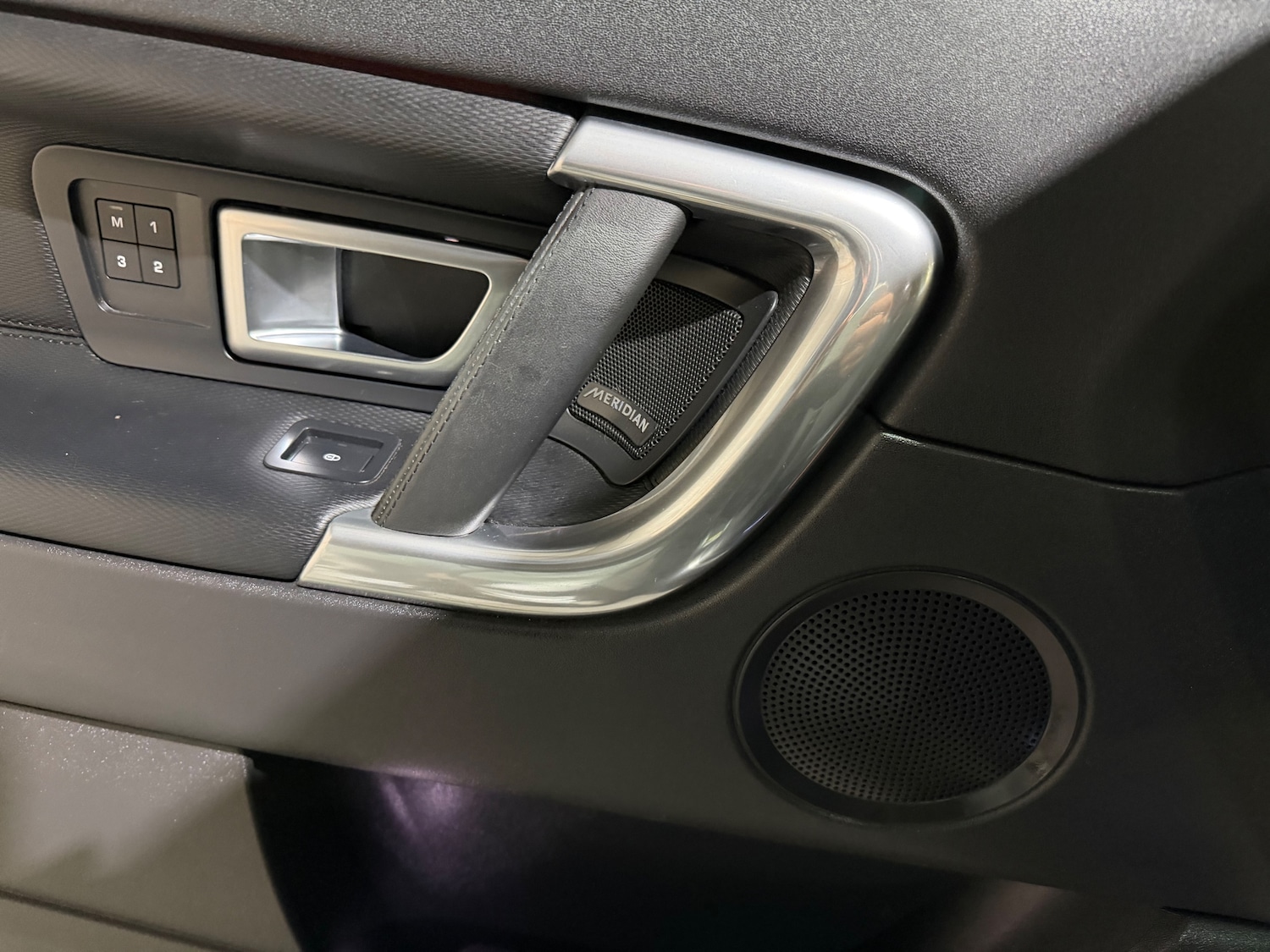 Used Land Rover Discovery Sport 2017 for sale - 77256557: Photo 9