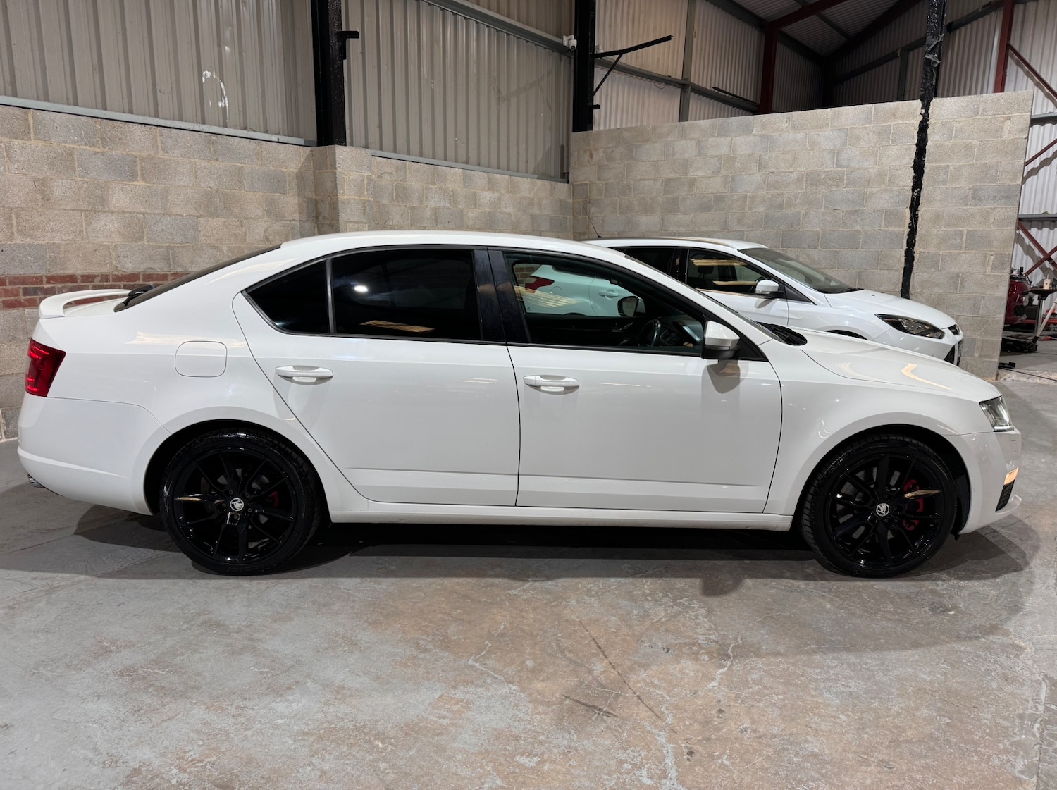 Used Skoda Octavia 2015 for sale - 77341098: Photo 2