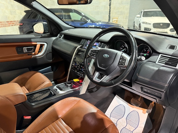 Used Land Rover Discovery Sport 2017 for sale - 76299838: Photo 30