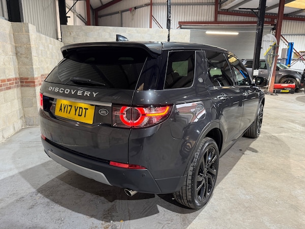 Used Land Rover Discovery Sport 2017 for sale - 76299838: Photo 3