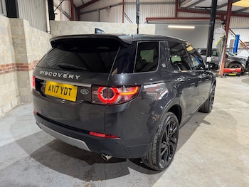 Used Land Rover Discovery Sport 2017 for sale - 76299838: Photo 3