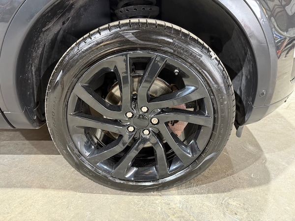 Used Land Rover Discovery Sport 2017 for sale - 76299838: Photo 52