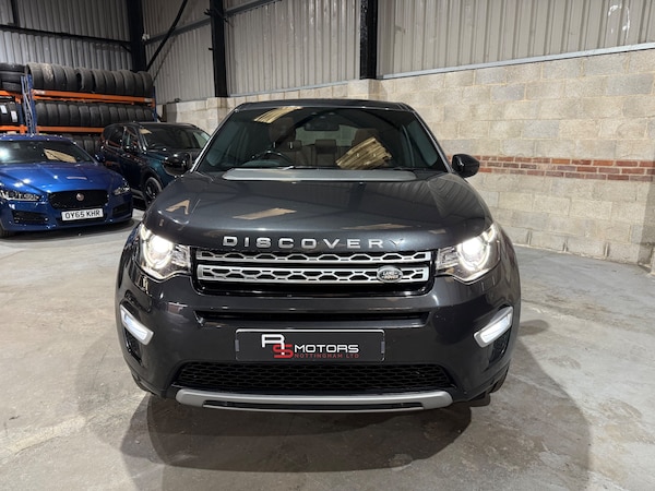 Used Land Rover Discovery Sport 2017 for sale - 76299838: Photo 6