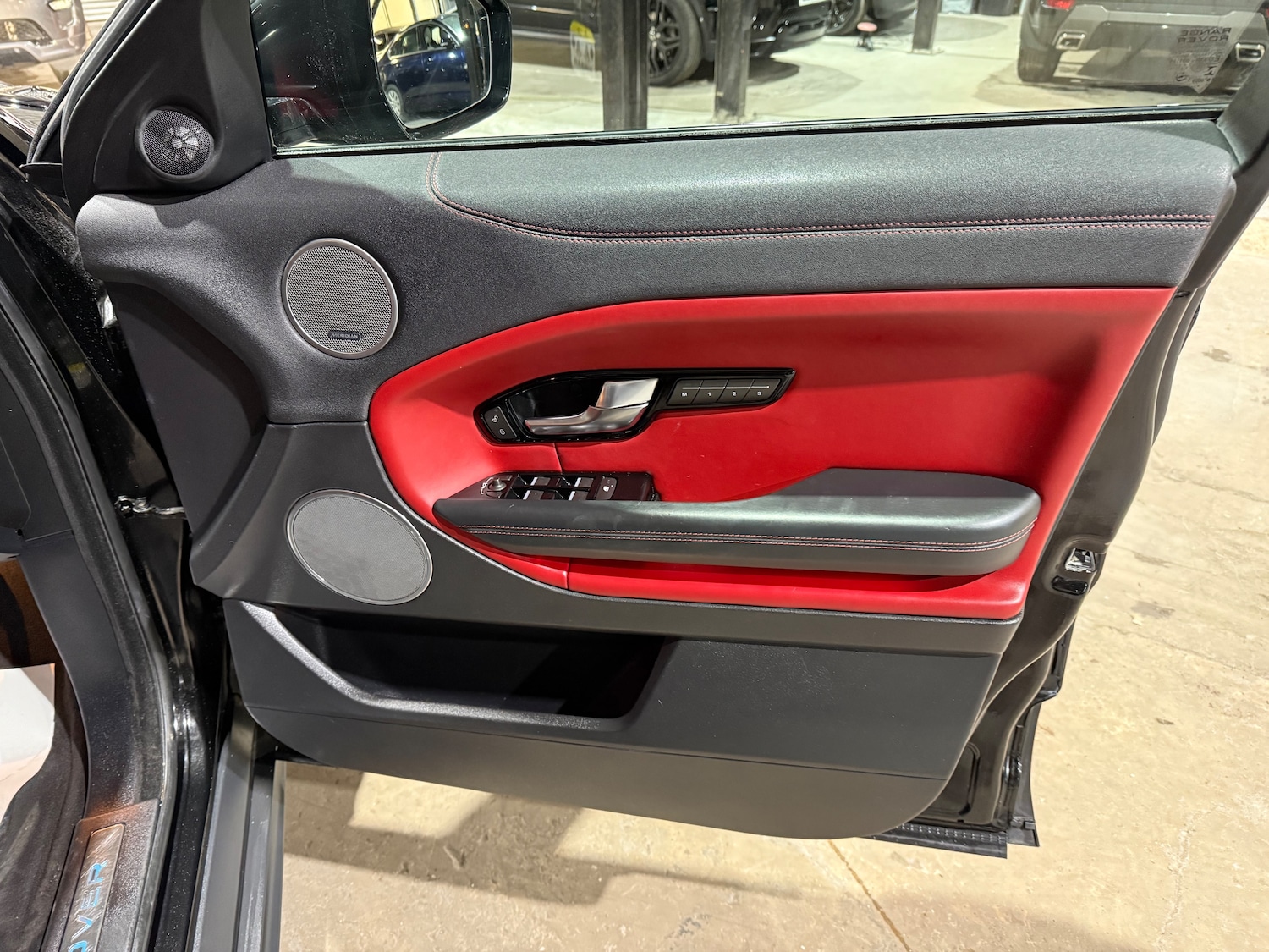 Used Land Rover Range Rover Evoque 2018 for sale - 76693541: Photo 23