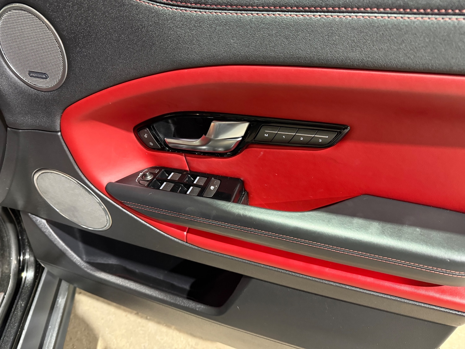 Used Land Rover Range Rover Evoque 2018 for sale - 76693541: Photo 24