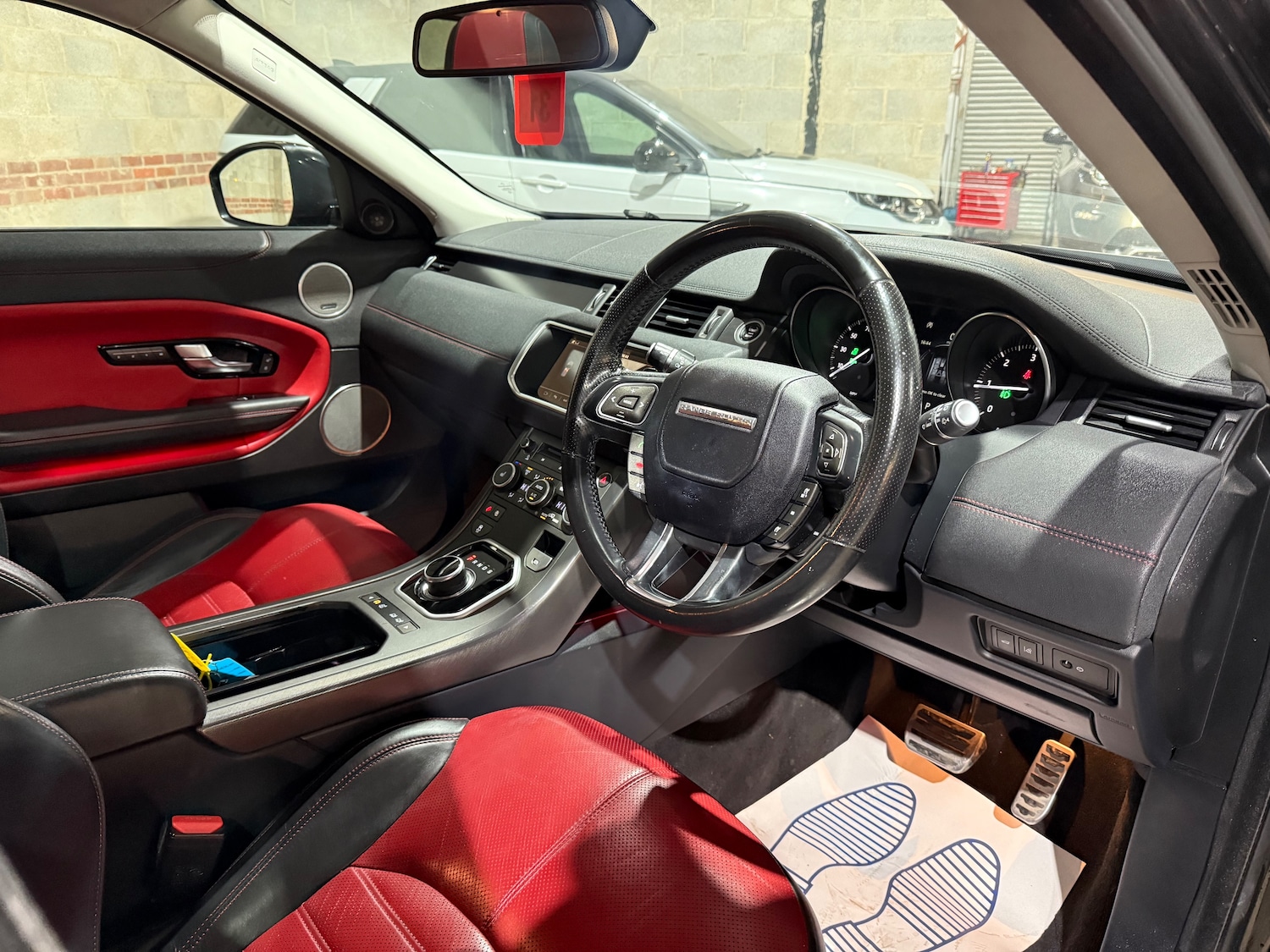 Used Land Rover Range Rover Evoque 2018 for sale - 76693541: Photo 26