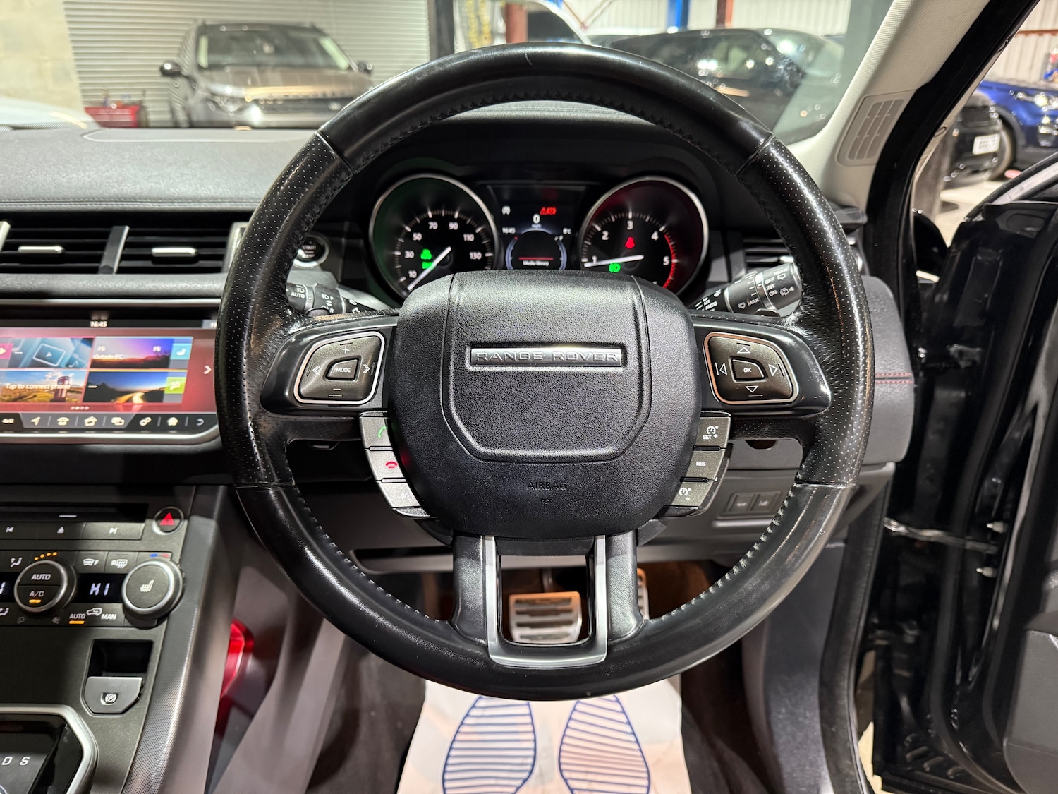 Used Land Rover Range Rover Evoque 2018 for sale - 76693541: Photo 30