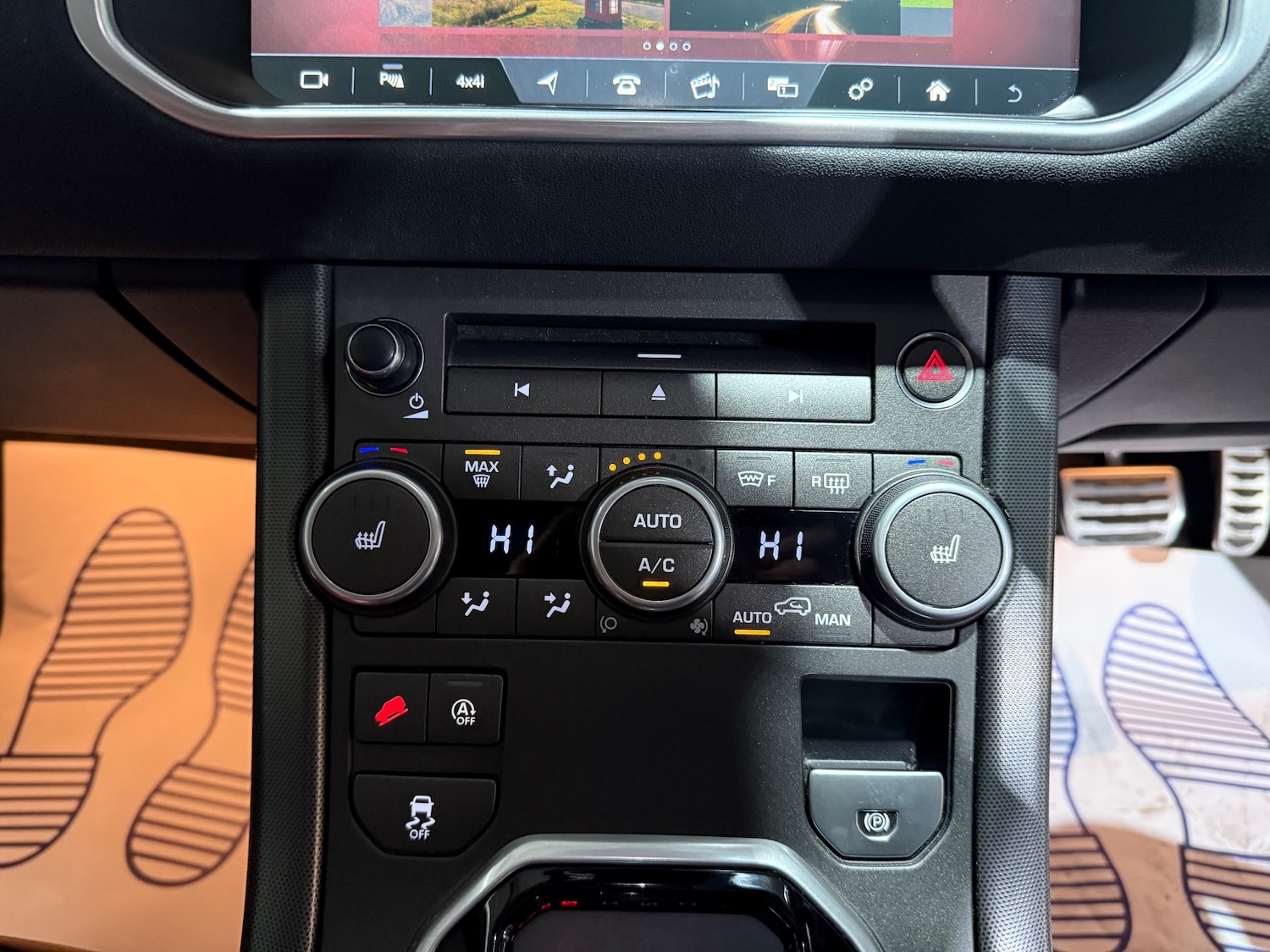 Used Land Rover Range Rover Evoque 2018 for sale - 76693541: Photo 39