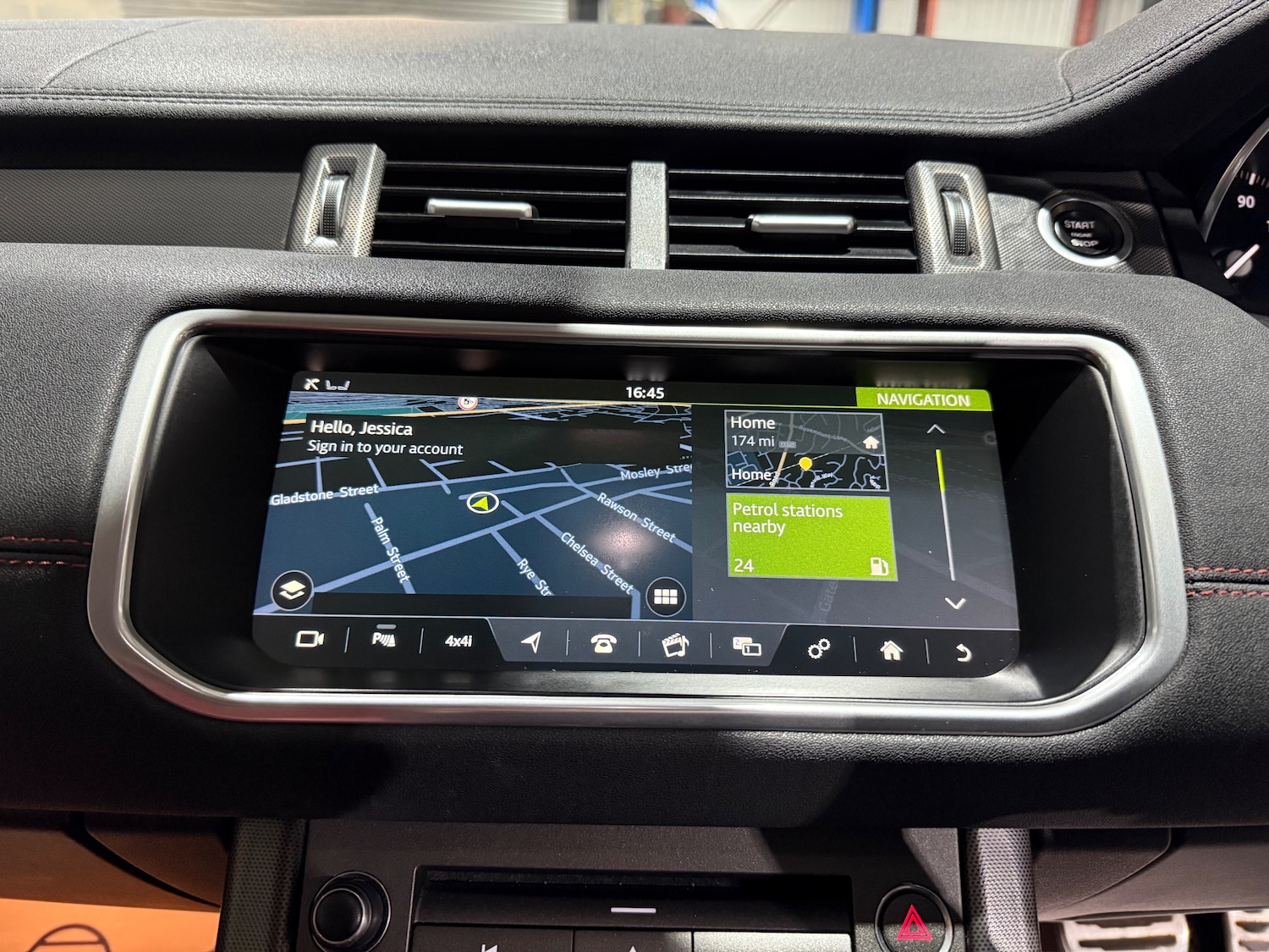 Used Land Rover Range Rover Evoque 2018 for sale - 76693541: Photo 42