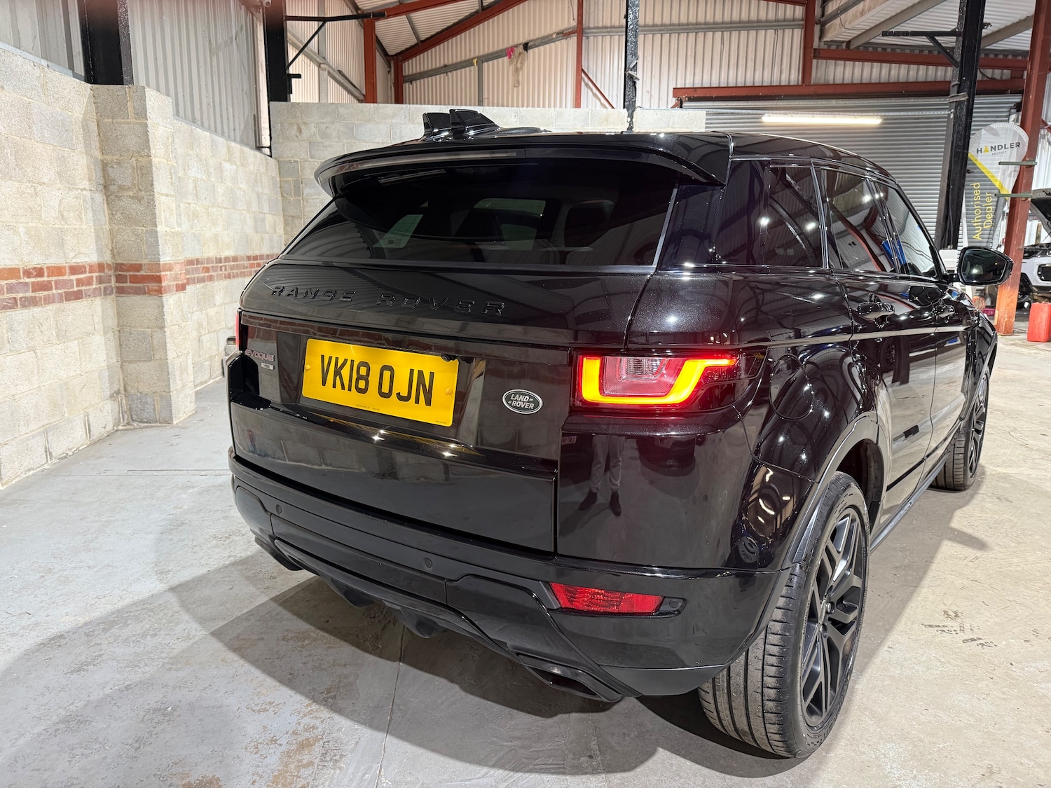 Used Land Rover Range Rover Evoque 2018 for sale - 76693541: Photo 46