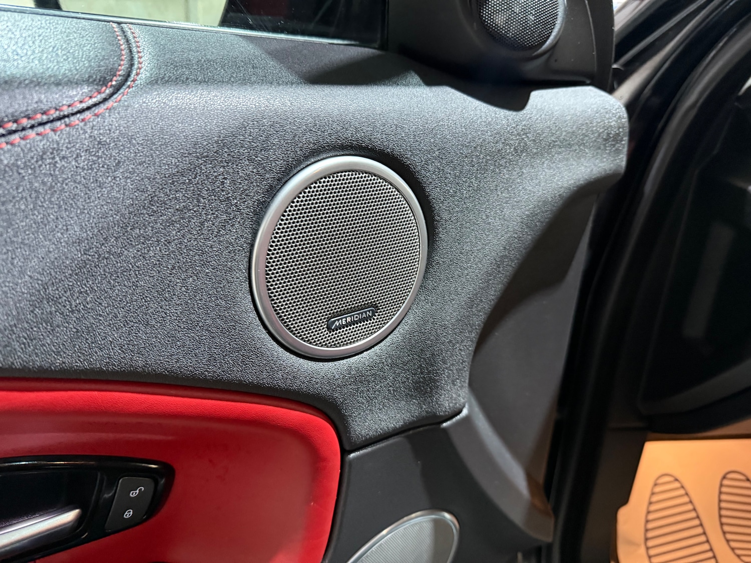 Used Land Rover Range Rover Evoque 2018 for sale - 76693541: Photo 9