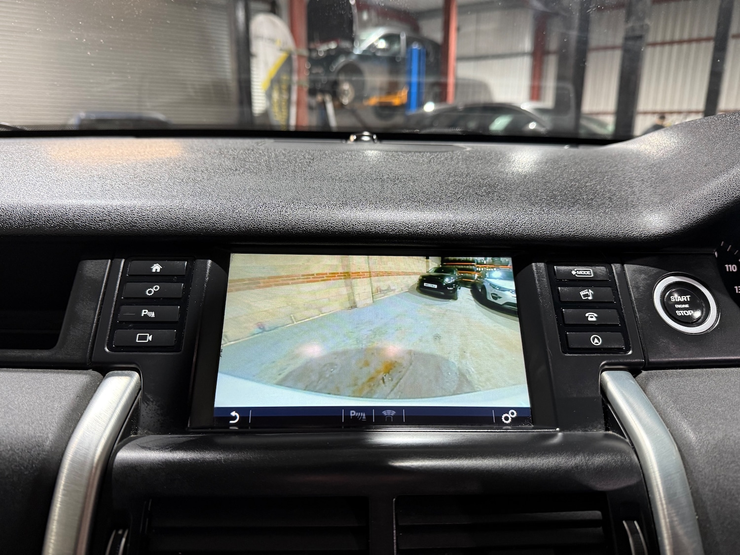 Used Land Rover Discovery Sport 2018 for sale - 77106811: Photo 41