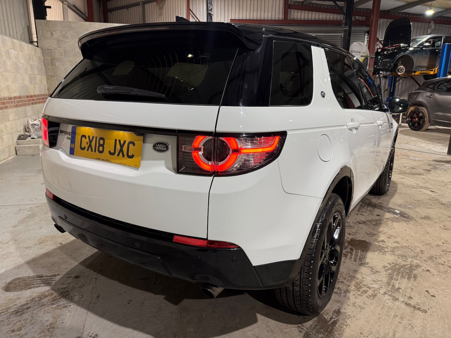 Used Land Rover Discovery Sport 2018 for sale - 77106811: Photo 49