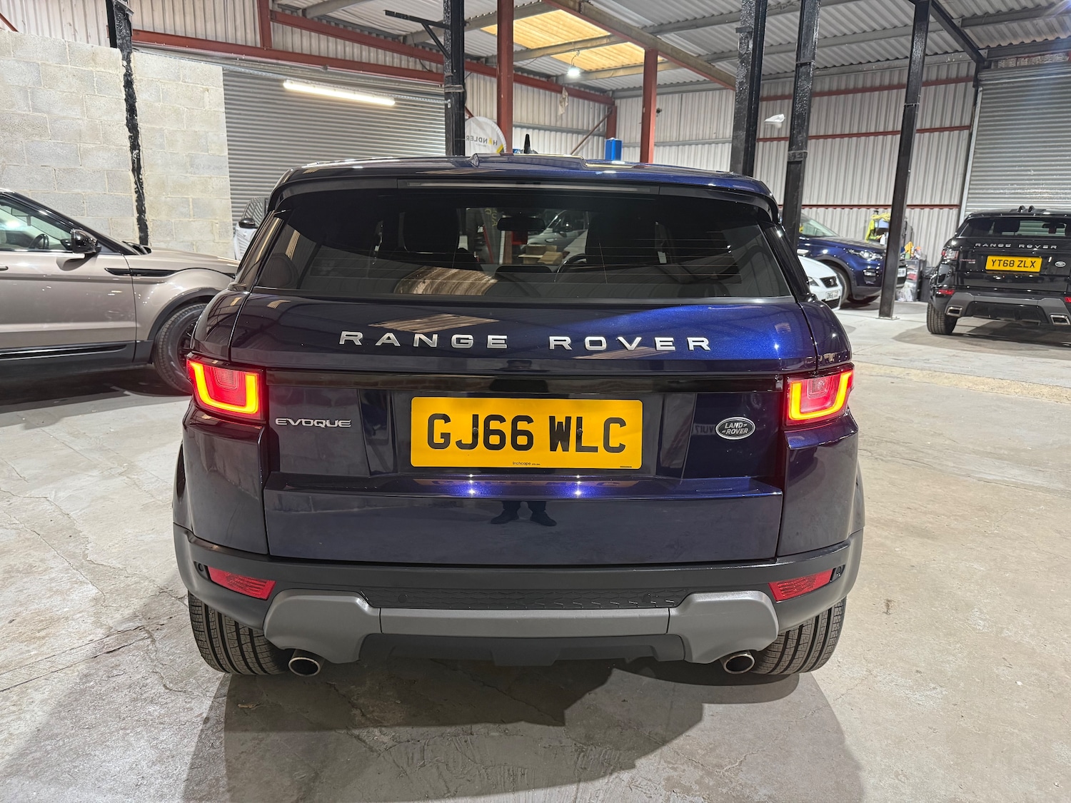 Used Land Rover Range Rover Evoque 2016 for sale - 76420239: Photo 4