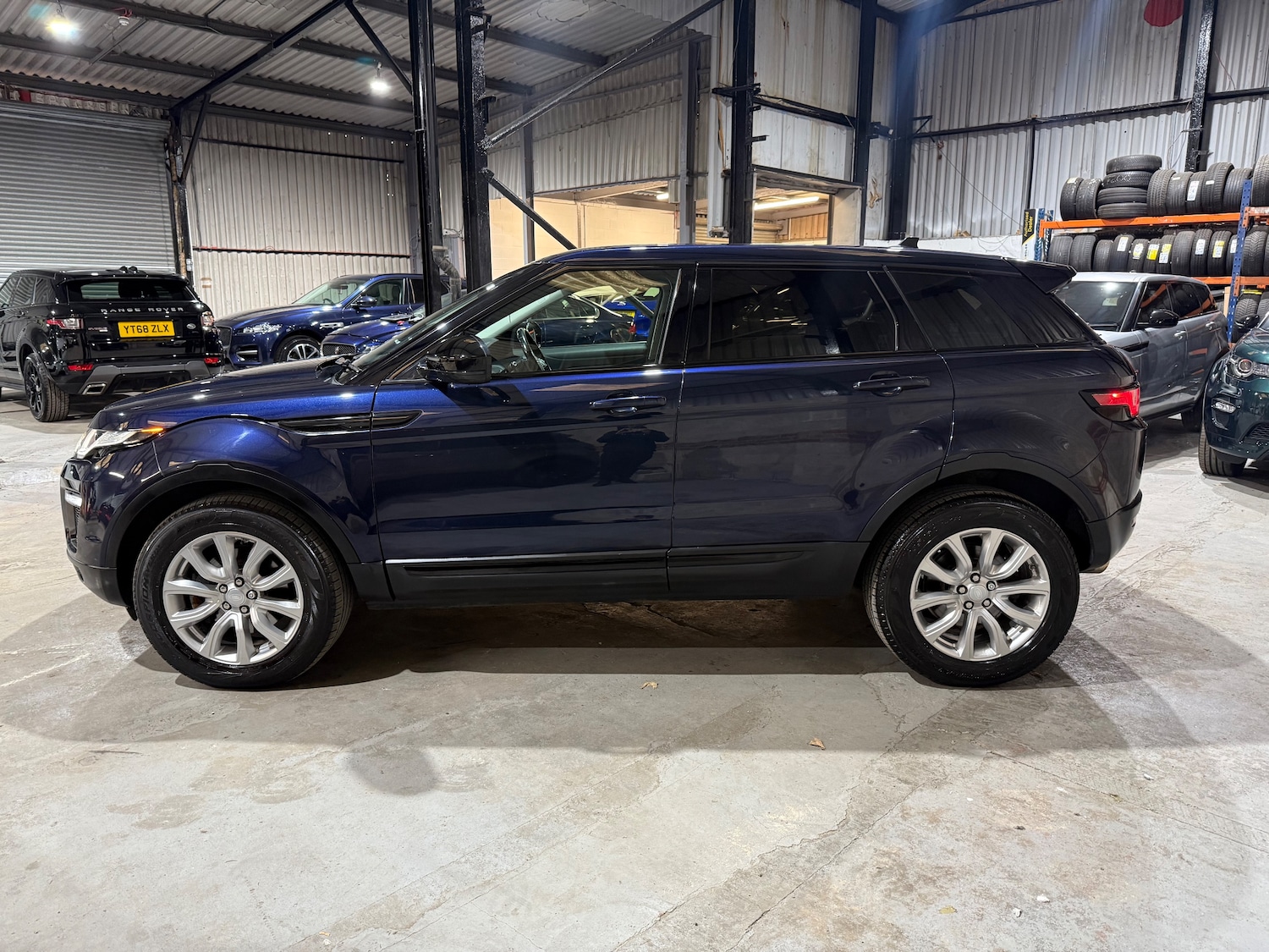 Used Land Rover Range Rover Evoque 2016 for sale - 76420239: Photo 5