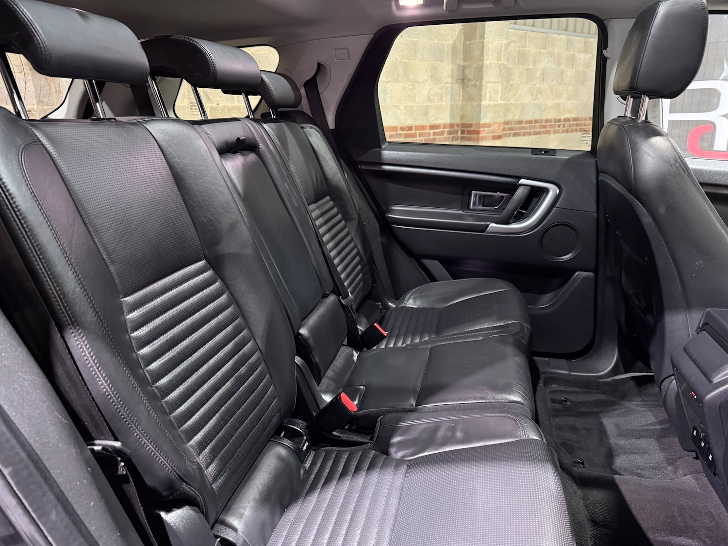 Used Land Rover Discovery Sport 2017 for sale - 77256546: Photo 24