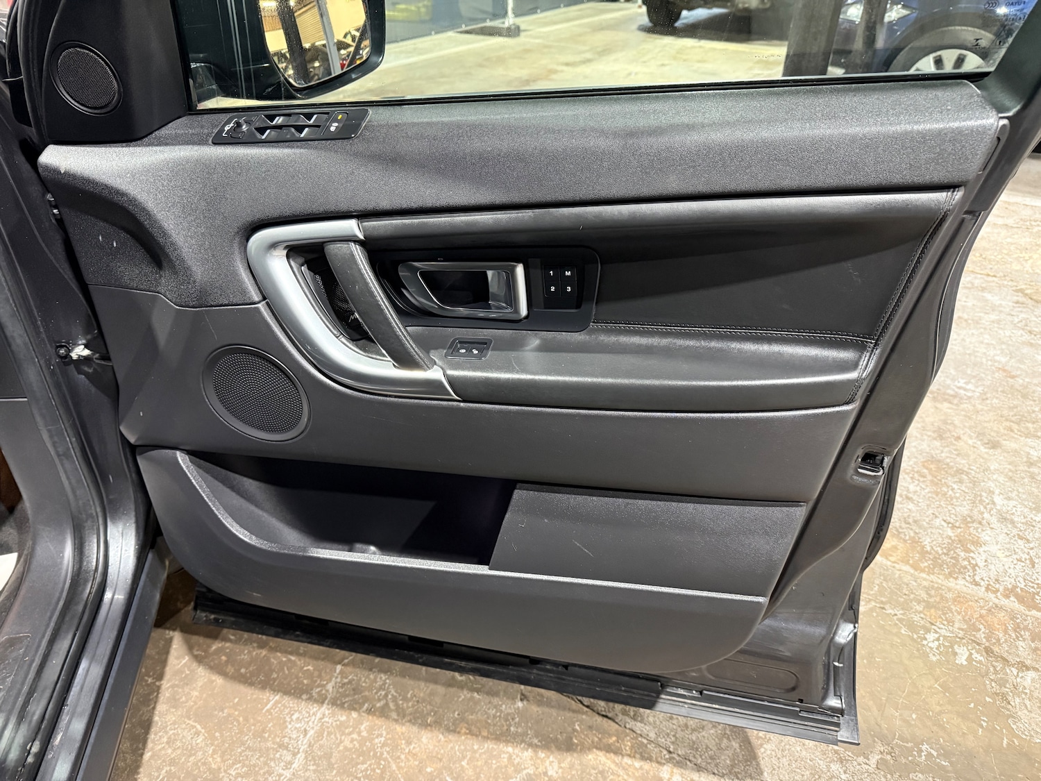 Used Land Rover Discovery Sport 2017 for sale - 77256546: Photo 26