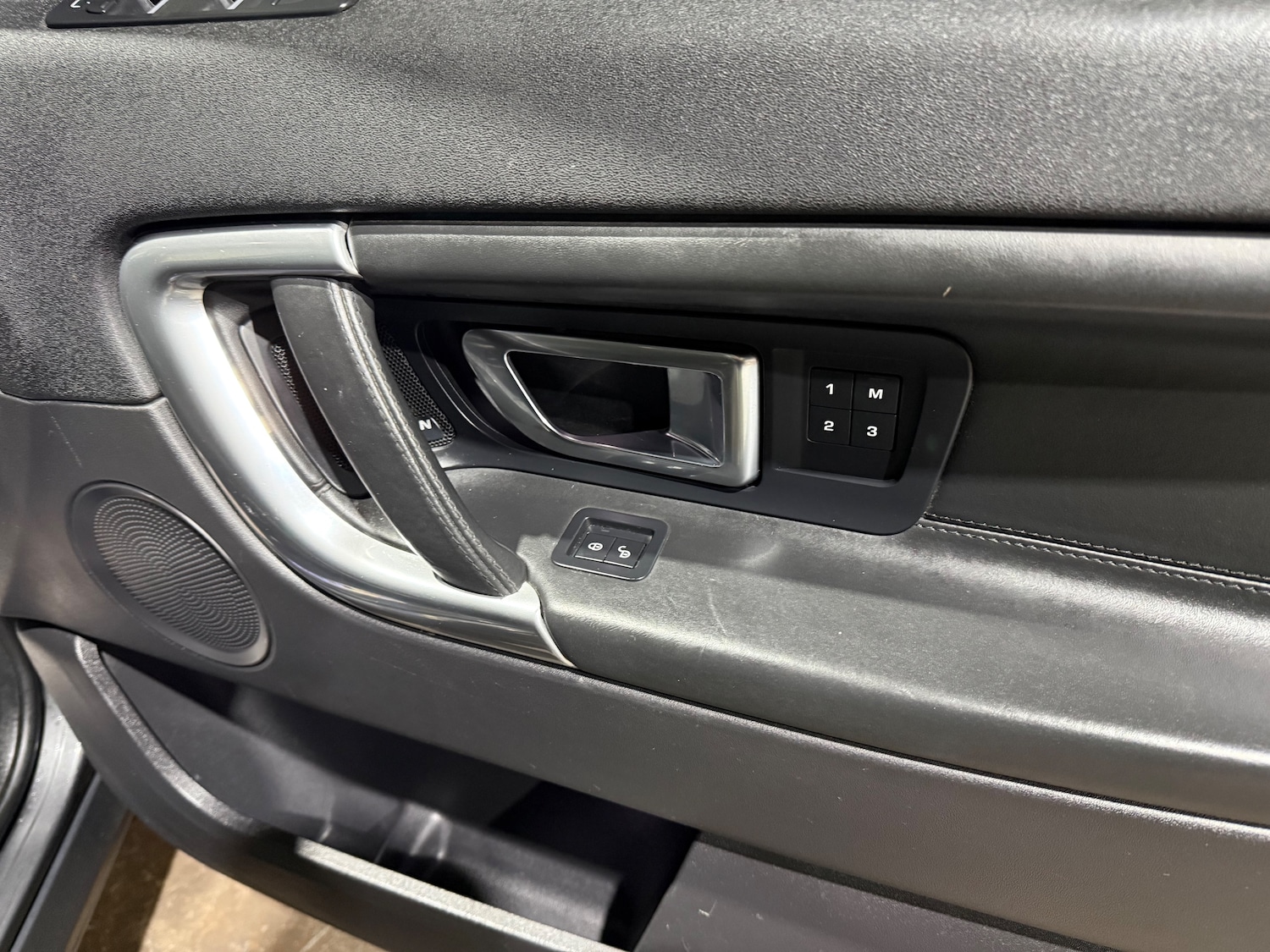 Used Land Rover Discovery Sport 2017 for sale - 77256546: Photo 27