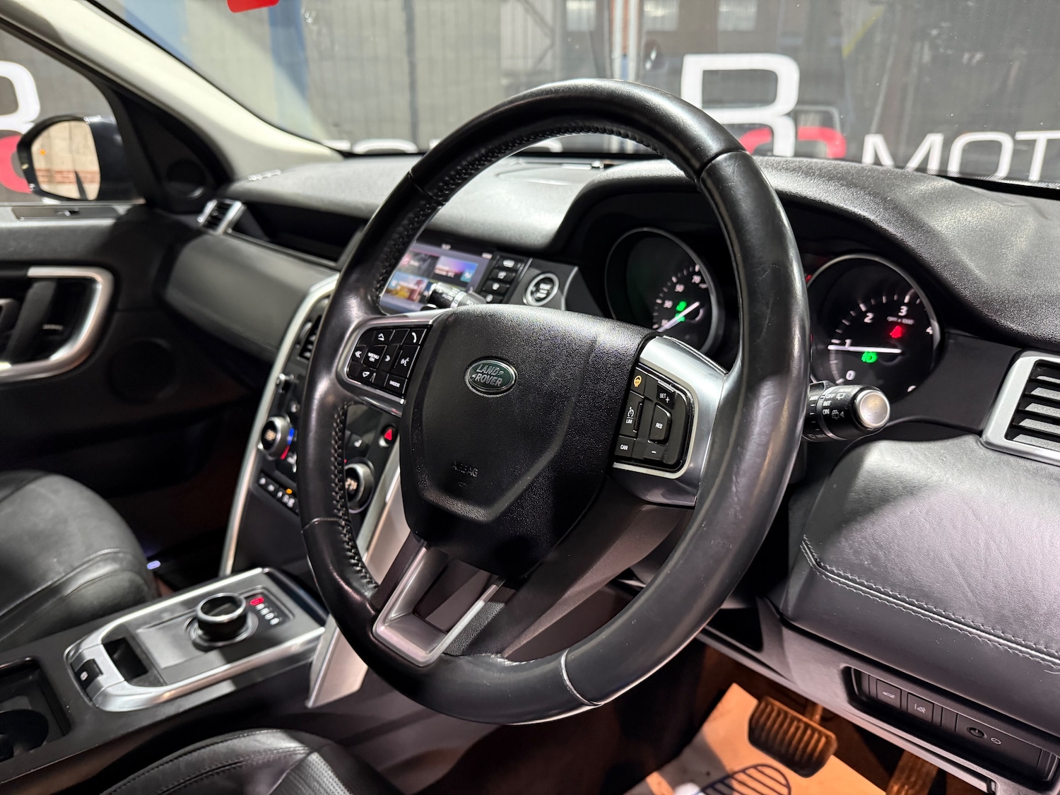 Used Land Rover Discovery Sport 2017 for sale - 77256546: Photo 30