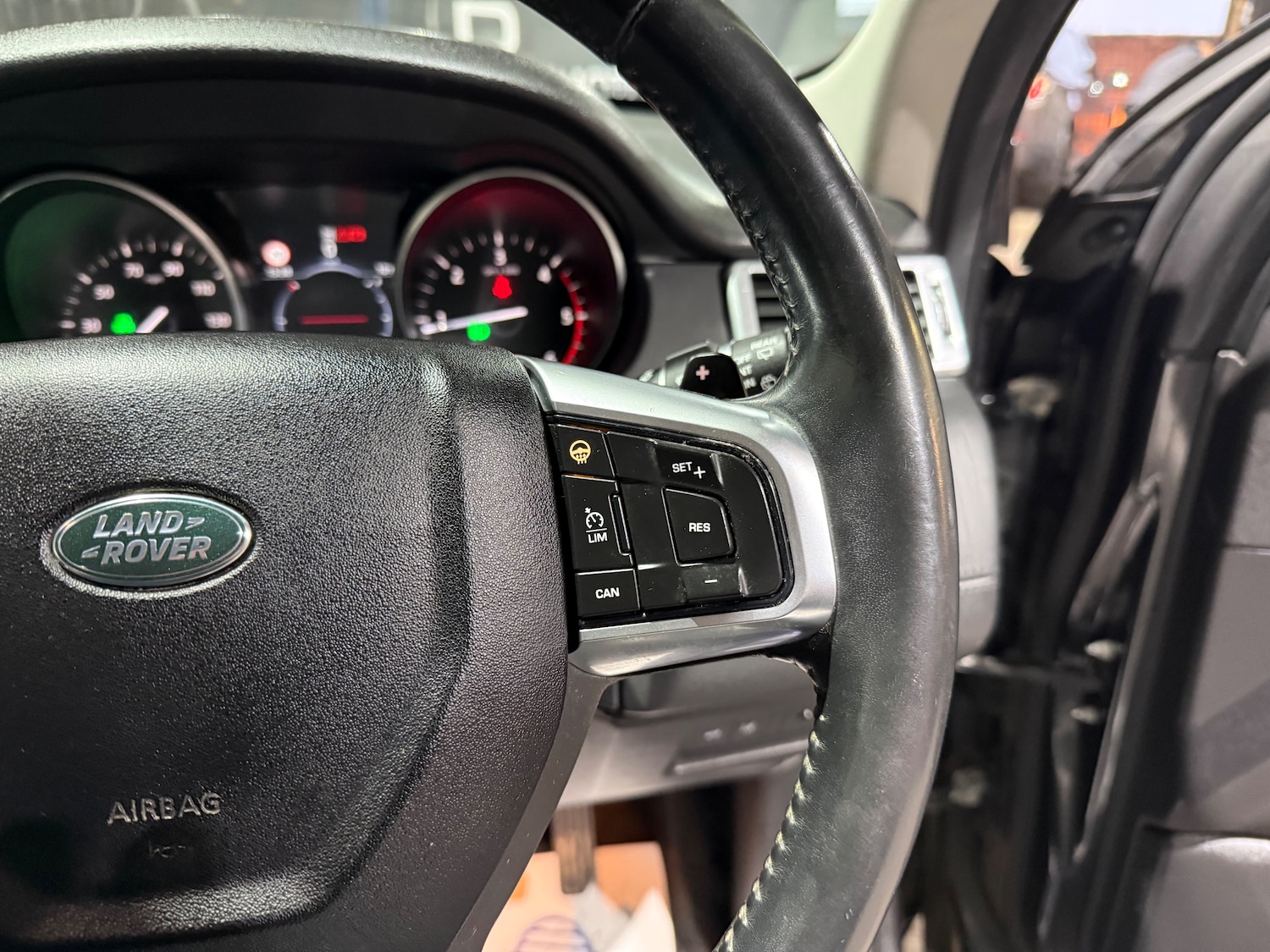 Used Land Rover Discovery Sport 2017 for sale - 77256546: Photo 36