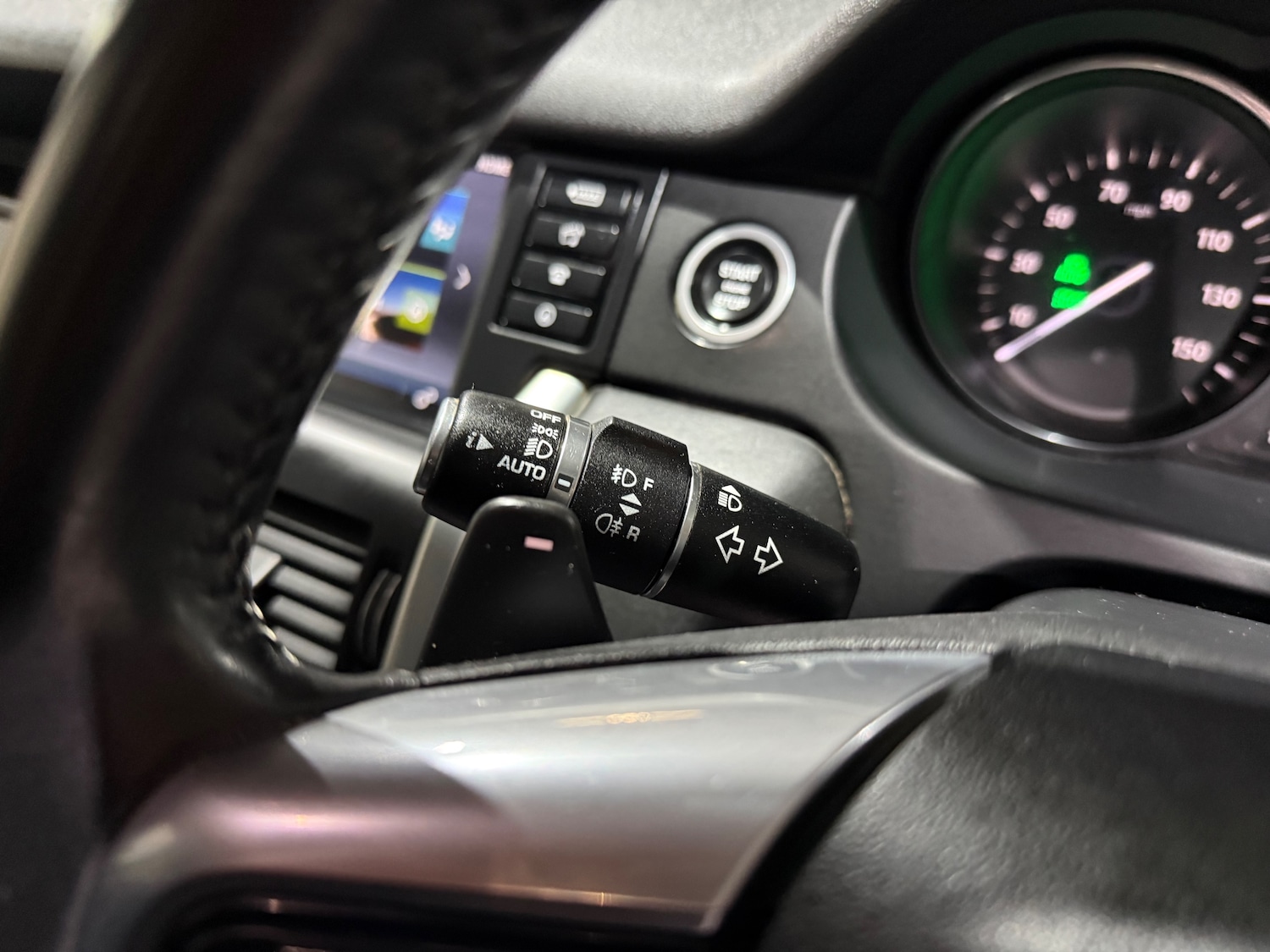 Used Land Rover Discovery Sport 2017 for sale - 77256546: Photo 38