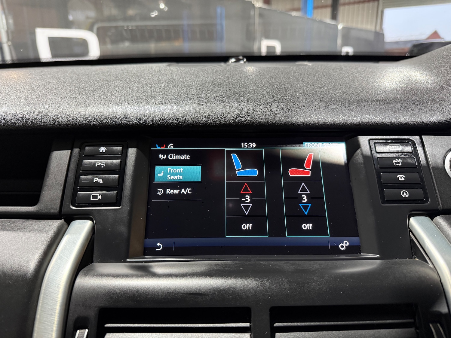 Used Land Rover Discovery Sport 2017 for sale - 77256546: Photo 47