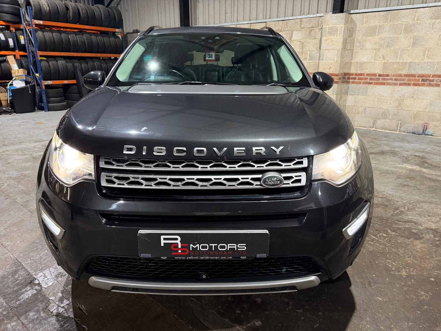 Used Land Rover Discovery Sport 2017 for sale - 77256546: Photo 6