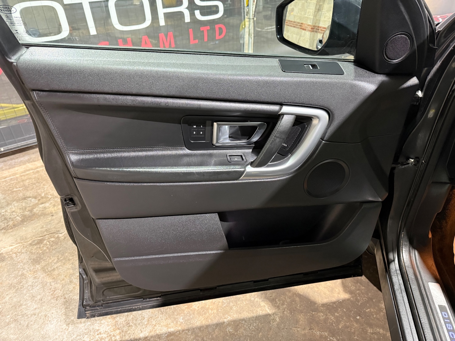 Used Land Rover Discovery Sport 2017 for sale - 77256546: Photo 7