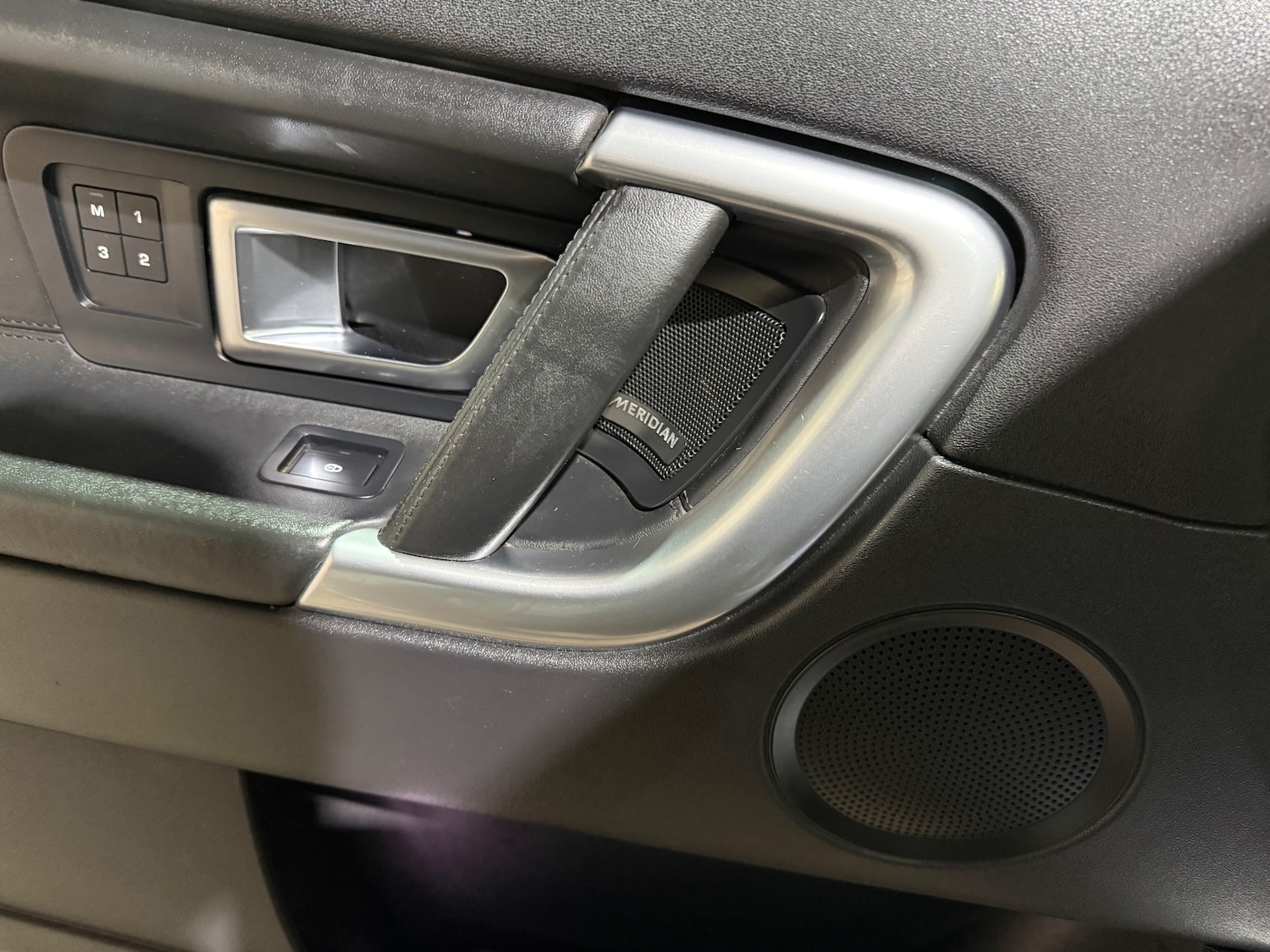 Used Land Rover Discovery Sport 2017 for sale - 77256546: Photo 9