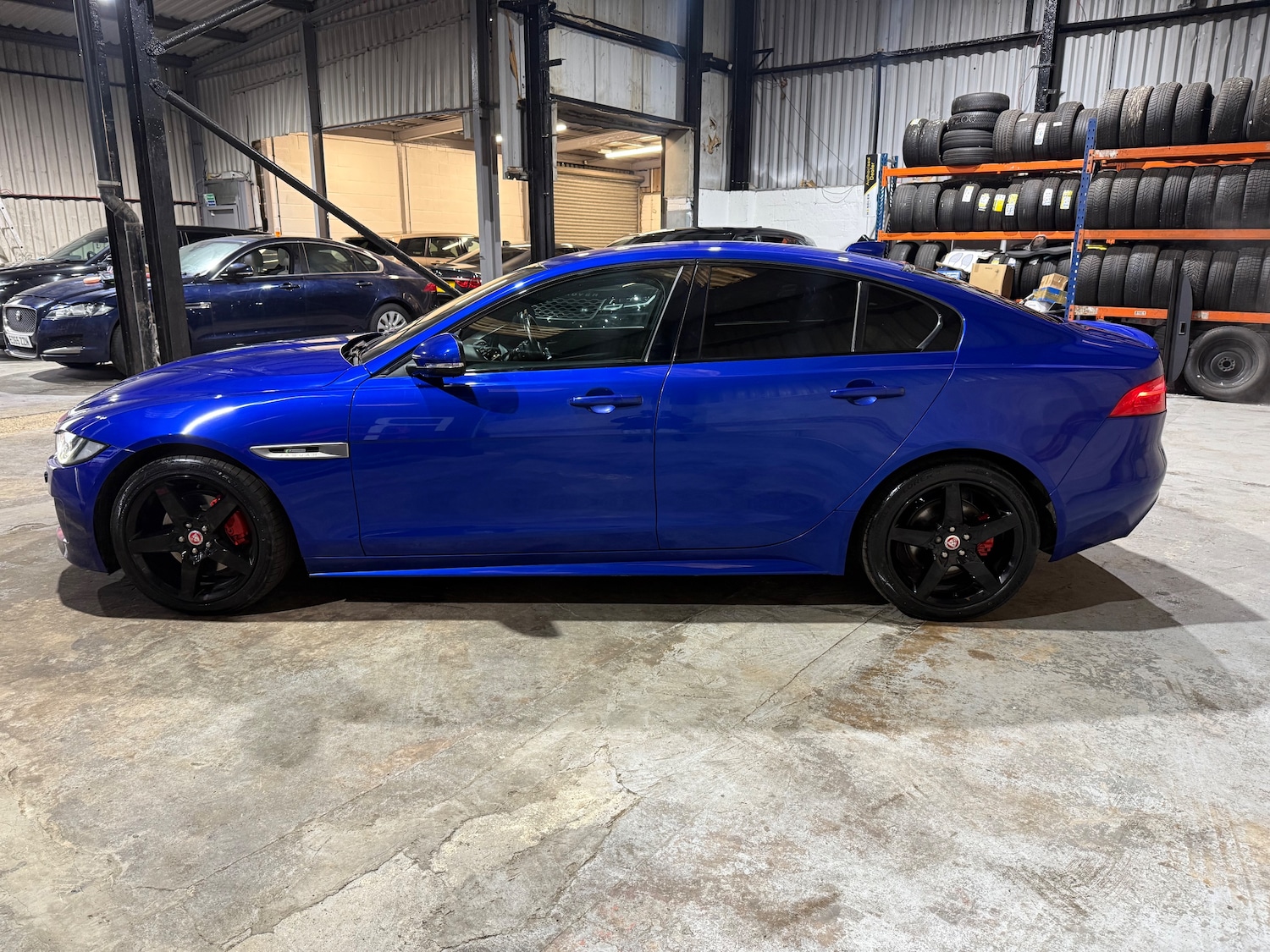 Used Jaguar XE 2017 for sale - 77648248: Photo 5