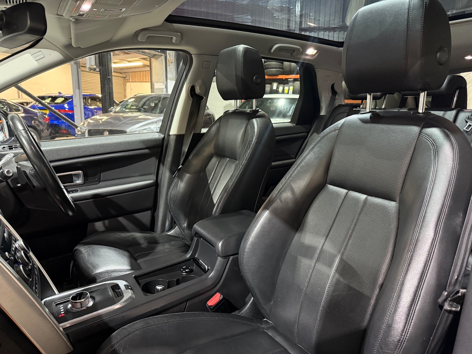 Used Land Rover Discovery Sport 2016 for sale - 76420240: Photo 10