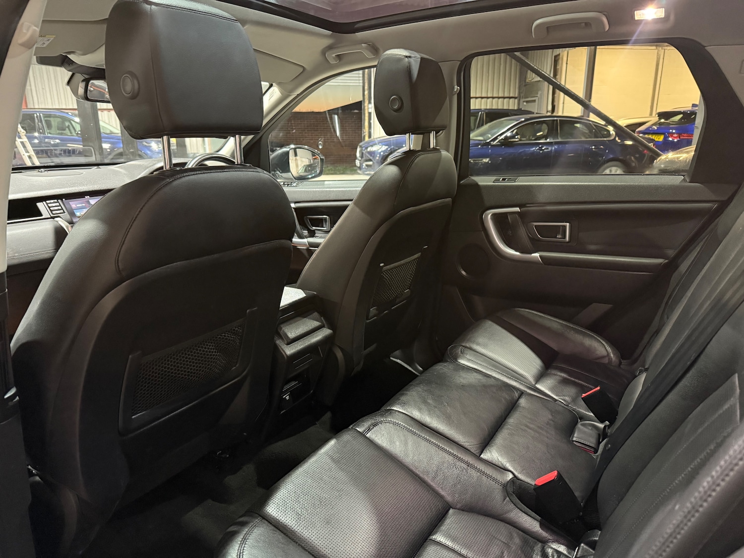 Used Land Rover Discovery Sport 2016 for sale - 76420240: Photo 14