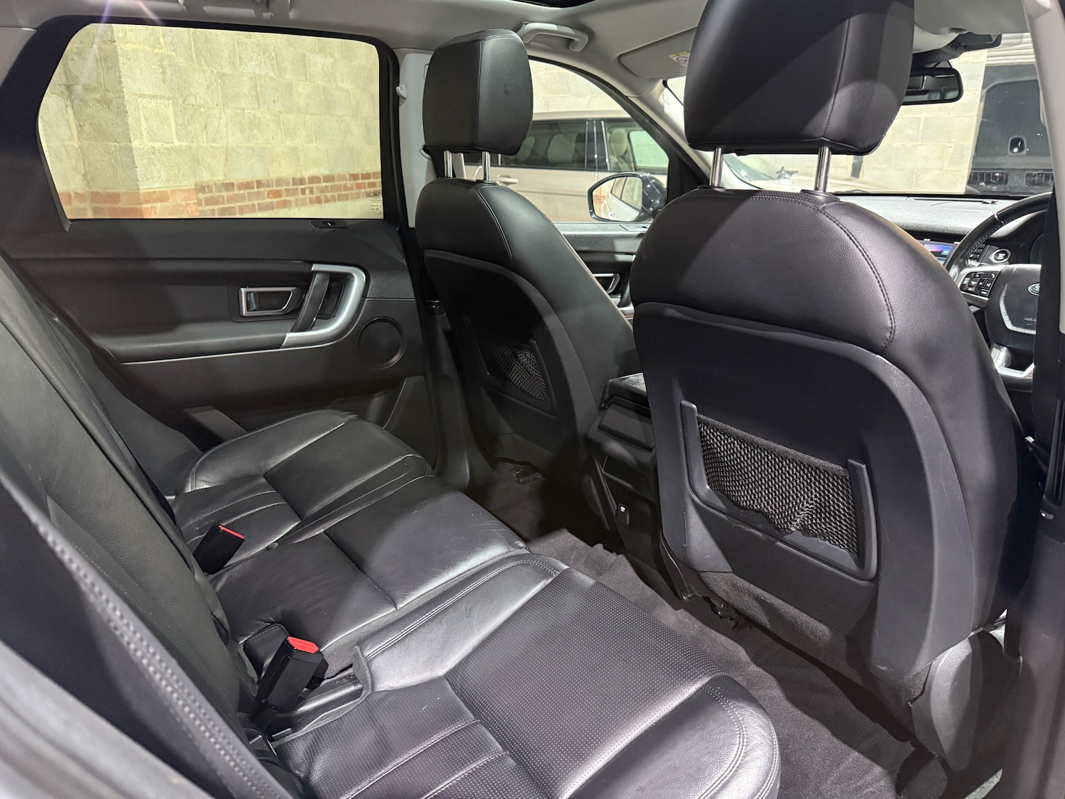 Used Land Rover Discovery Sport 2016 for sale - 76420240: Photo 21