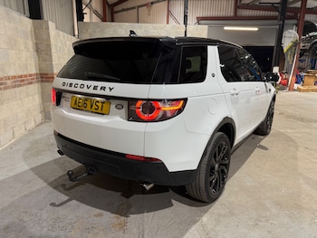 Used Land Rover Discovery Sport 2016 for sale - 76420240: Photo