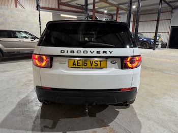 Used Land Rover Discovery Sport 2016 for sale - 76420240: Photo