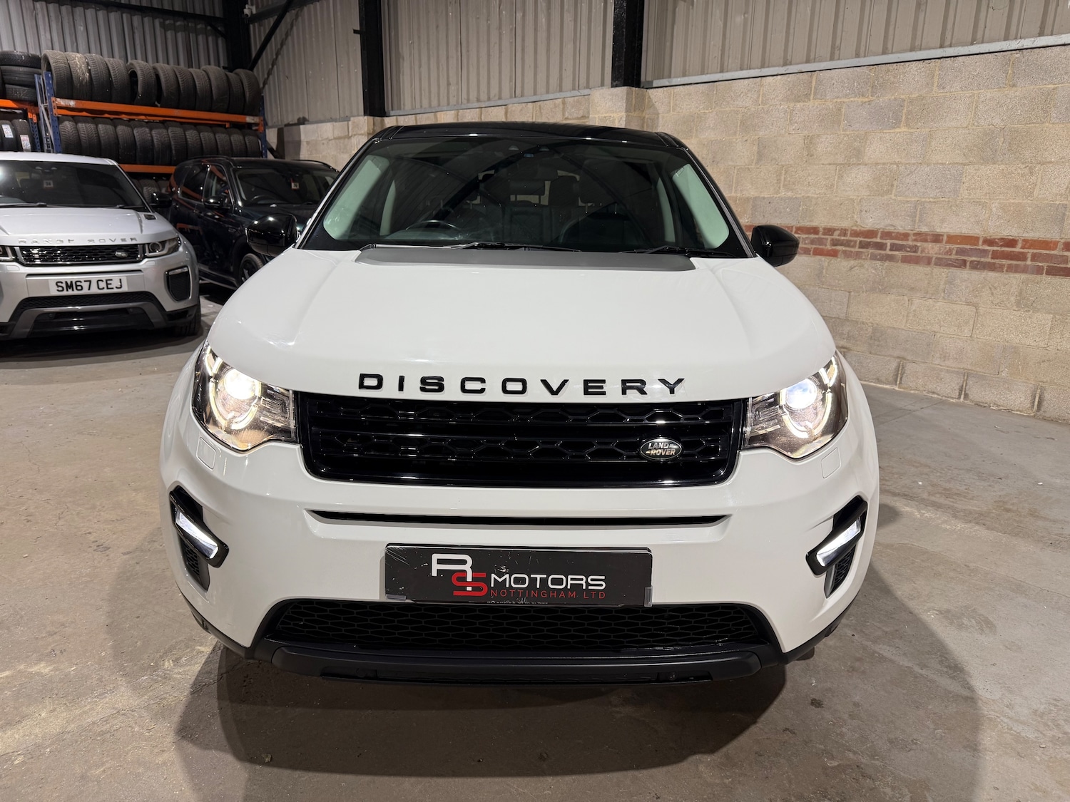 Used Land Rover Discovery Sport 2016 for sale - 76420240: Photo 6