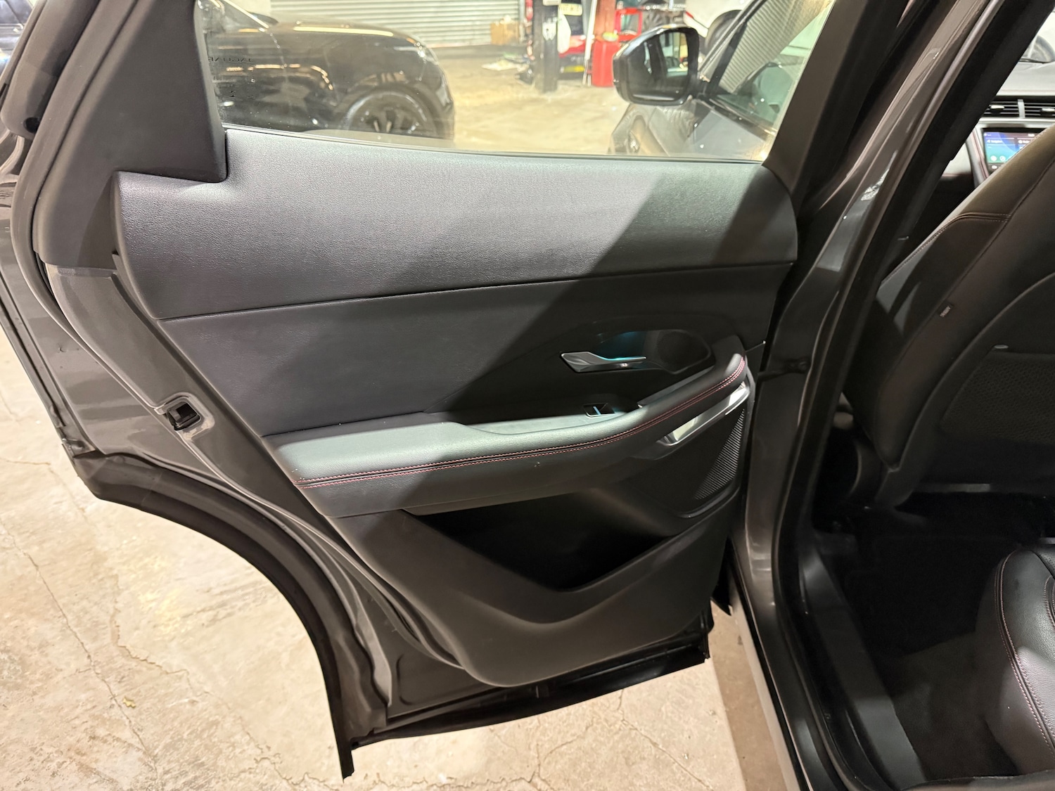 Used Jaguar E-Pace 2019 for sale - 77080120: Photo 13