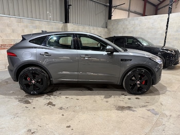 Used Jaguar E-Pace 2019 for sale - 77080120: Photo