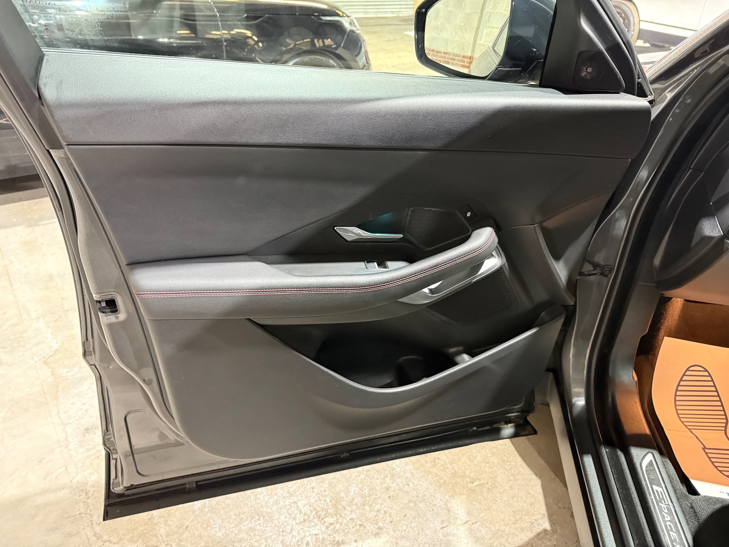 Used Jaguar E-Pace 2019 for sale - 77080120: Photo 7