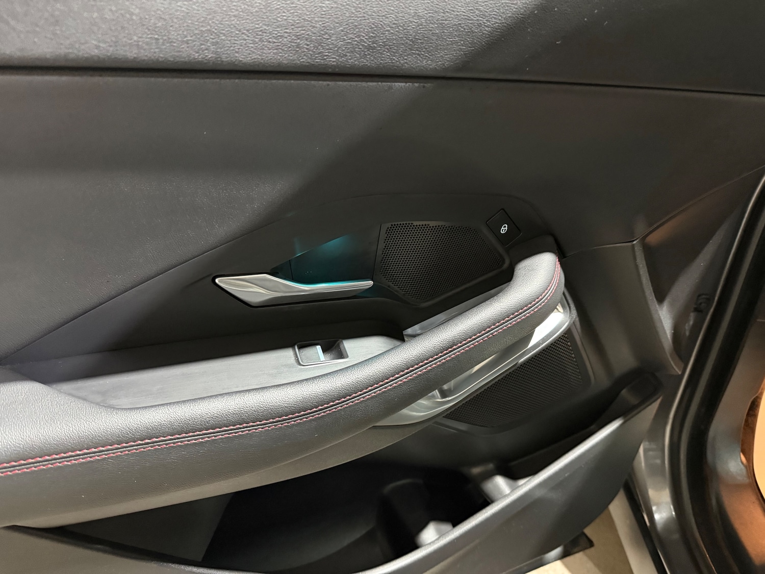 Used Jaguar E-Pace 2019 for sale - 77080120: Photo 8