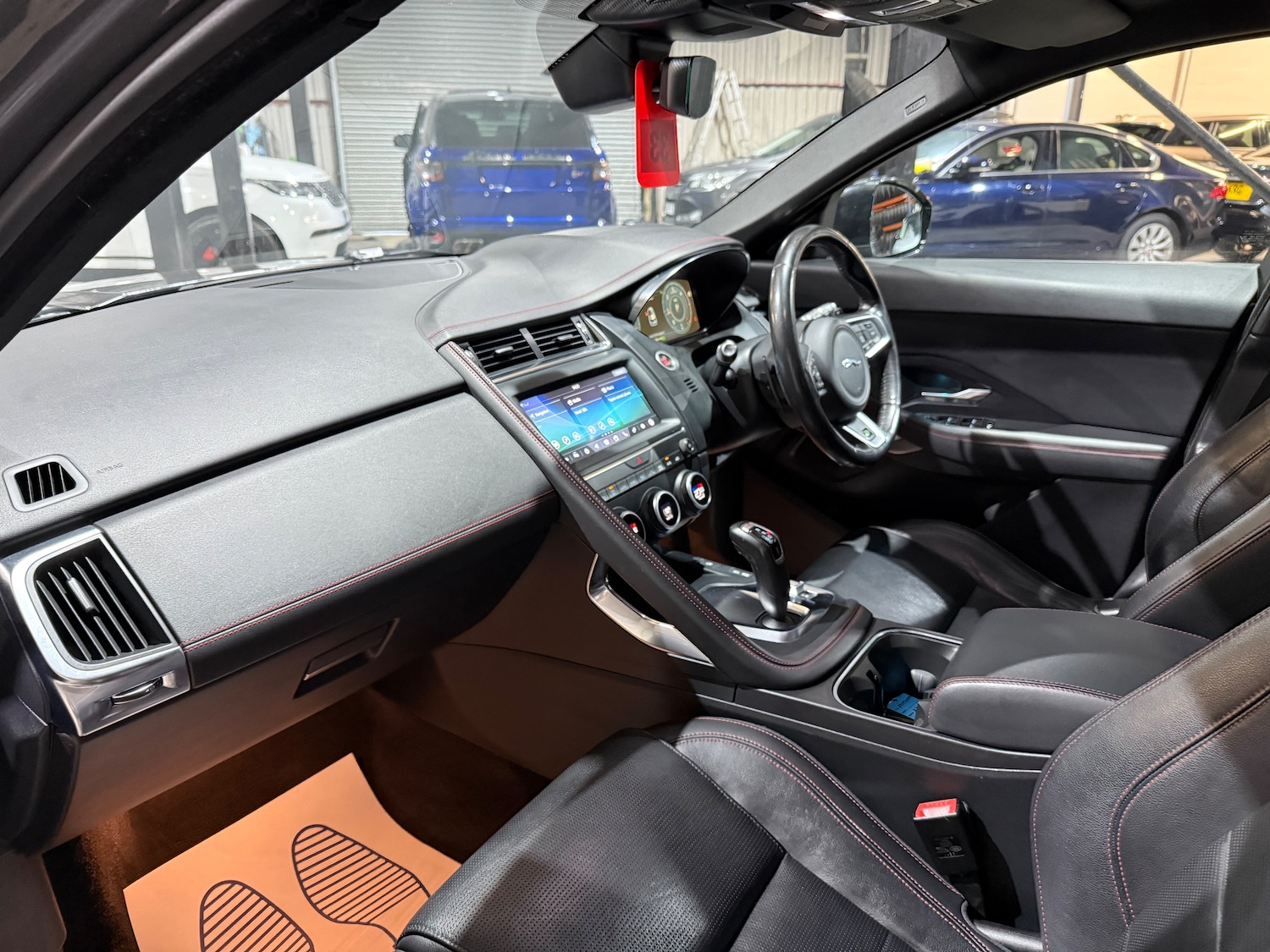 Used Jaguar E-Pace 2019 for sale - 77080120: Photo 9