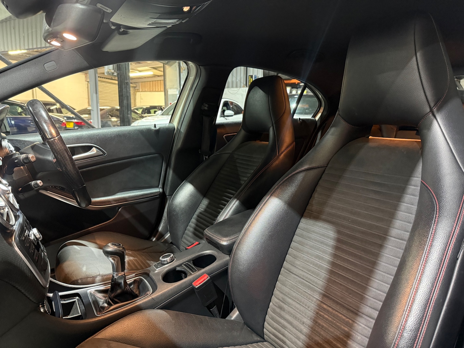 Used Mercedes-Benz A-Class 2013 for sale - 76635942: Photo 10