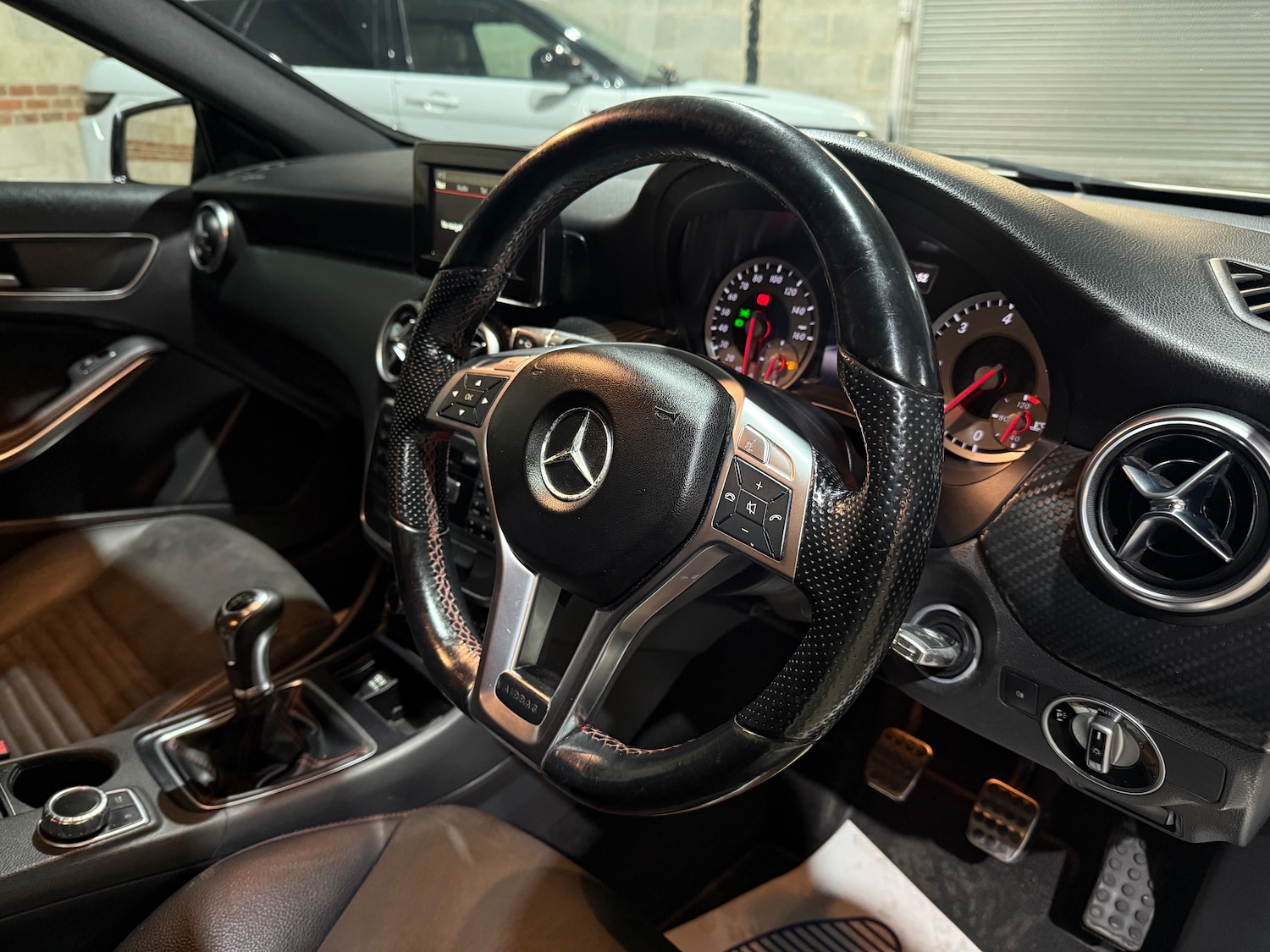 Used Mercedes-Benz A-Class 2013 for sale - 76635942: Photo 21