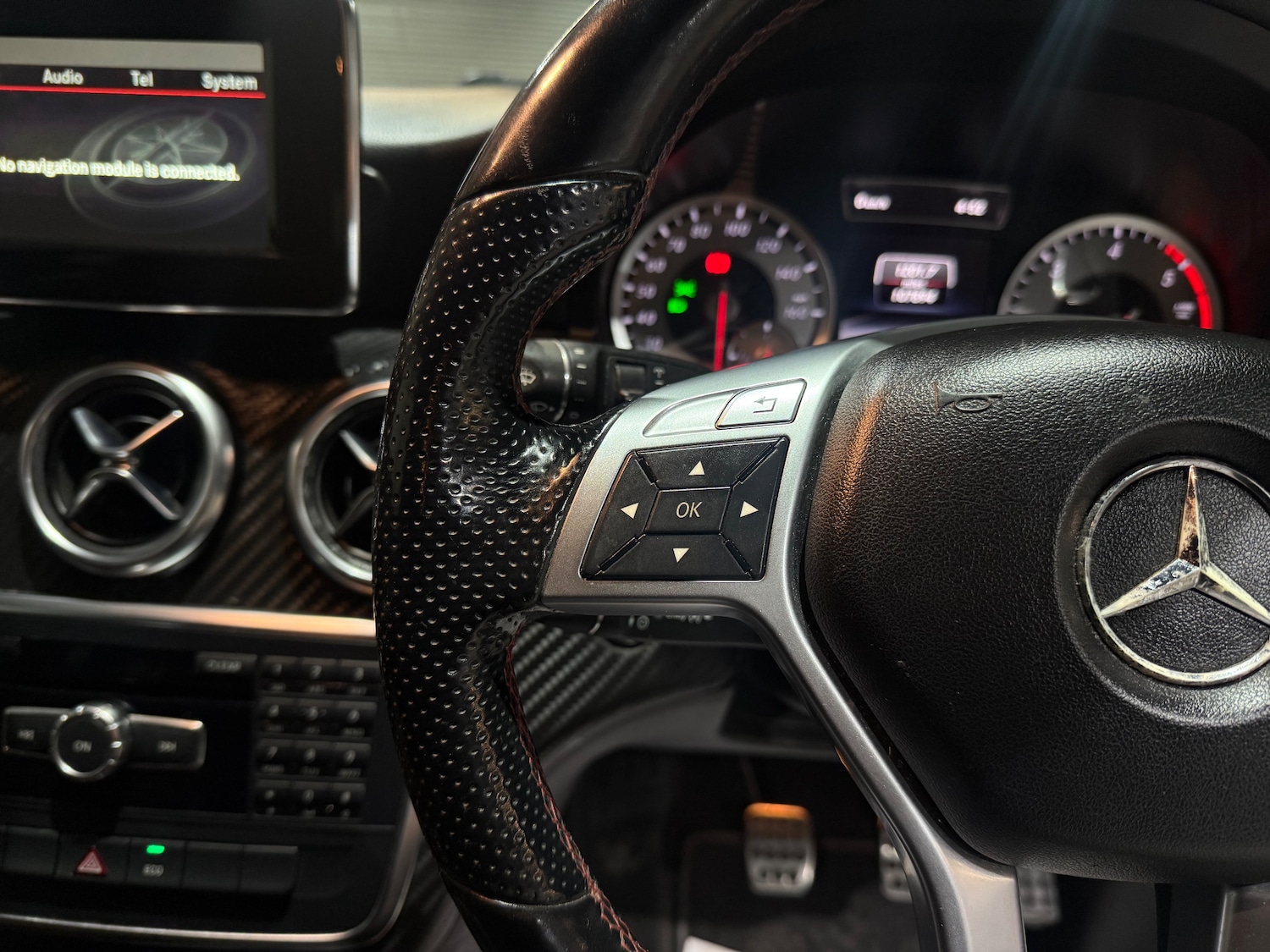 Used Mercedes-Benz A-Class 2013 for sale - 76635942: Photo 28